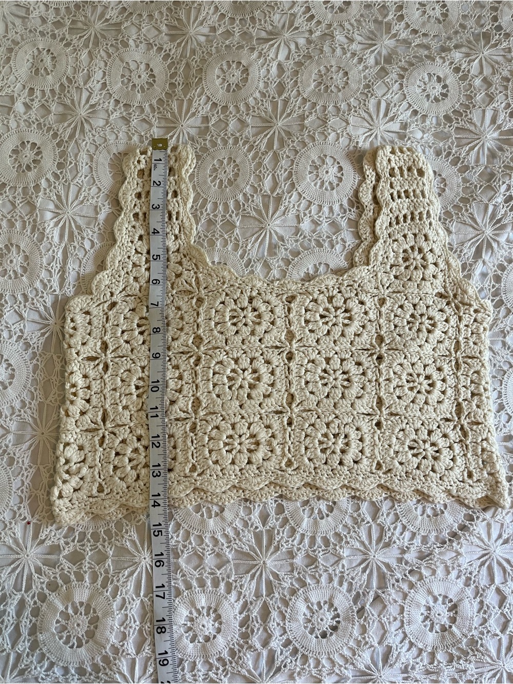 Handmade vintage cream crochet tank top - Picture 4 of 4